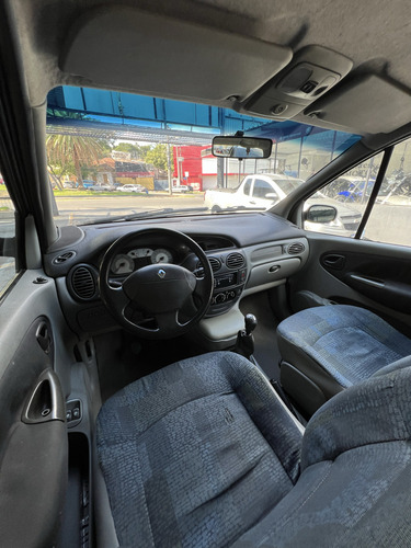 Renault Scenic 1.6 PRIVILÉGE 16V FLEX 4P MANUAL