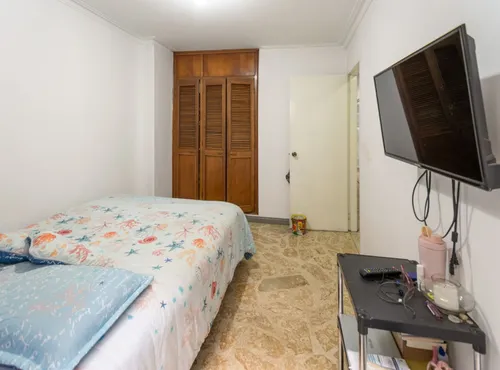 Apartamento En Venta En Laureles. Cod V13185