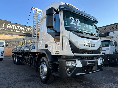 Iveco Tector 24e300 Teto Alto Carroceria De 8,5 M  24e280