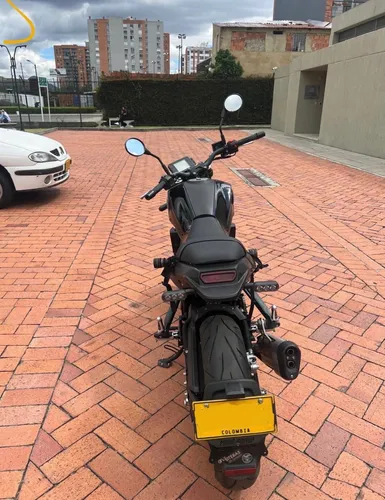 Benneli Leoncino 250.