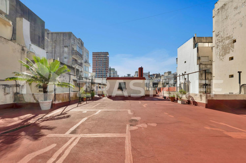Departamento Francés En Venta En Recoleta. 4 Ambientes