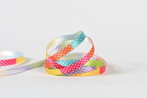 Imagen 2 de 2 de Cinta Fantasía Amalia Multicolor 6mm Cordón De Oro X 10 Mts