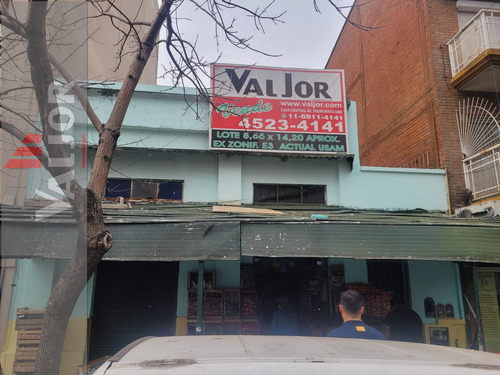 Local En Venta C/vivienda S/lote Ppio. Zonif. Ex E3 - Actual: Usam