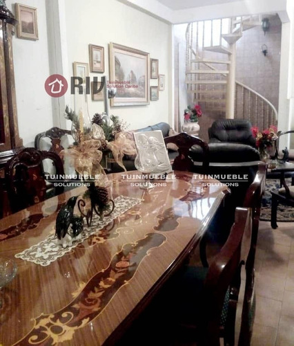 En Venta Casa Ubicada En La Urbanización Las Acacias