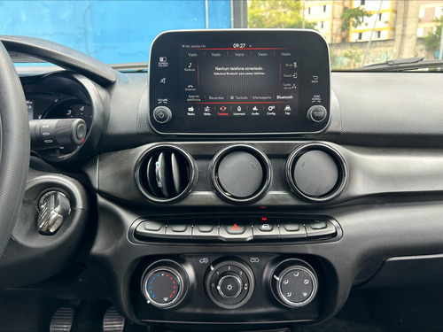 Fiat Cronos 1.3 Drive Flex 4p