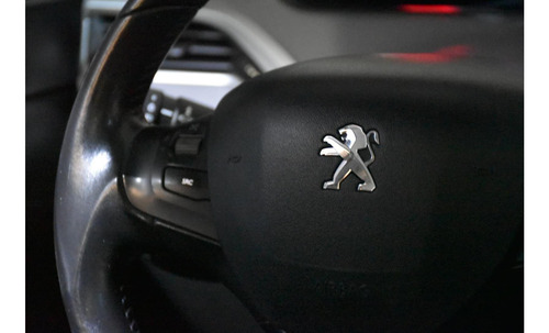 Peugeot 208 208 1.2 ALLURE 12V FLEX 4P MANUAL