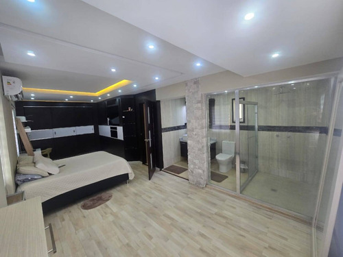 Mp En Venta Hermoso Townhouse En San Diego, Res. Villa Jardín