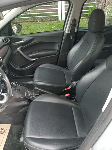 Fiat Cronos 1.8 16v Precision