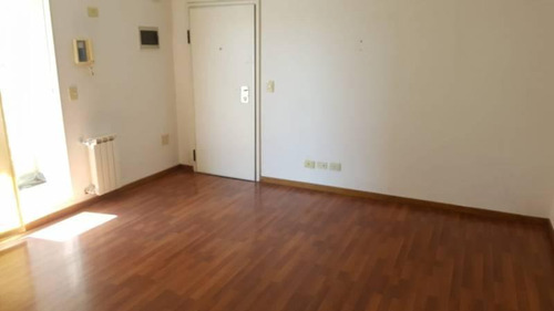 Imagen 3 de 19 de Departamento En Venta - 2 Ambientes - Olivos