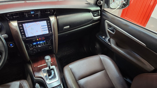 Imagen 7 de 25 de Toyota Sw4 Srx 2020 At 2.8 At 4x4 Smart Garage