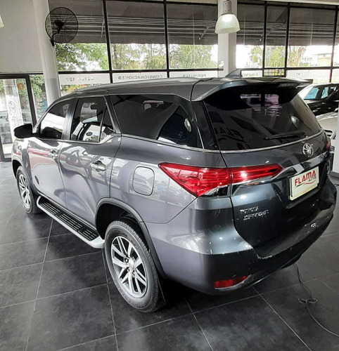 Toyota Sw4 At Srx 2.8 / 7 Asientos 2019 Permuto Financio
