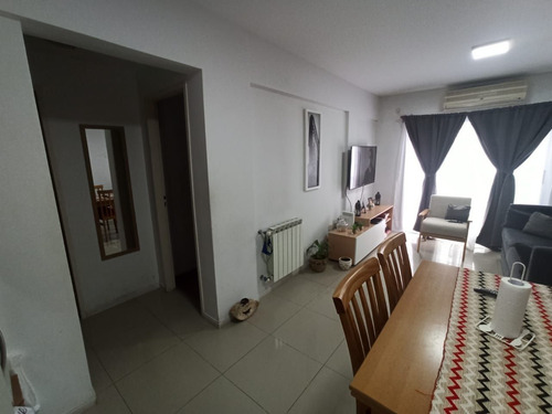 Departamento En Venta En Castelar Sur