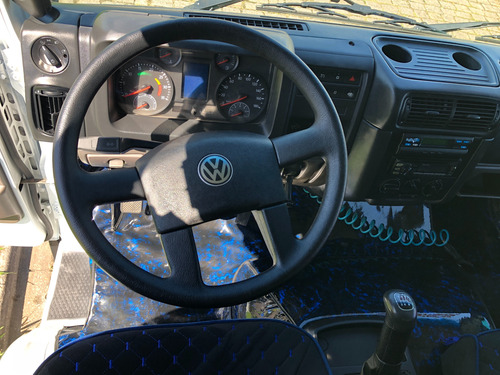 Volkswagen 8.160 Delivery Ano 2012 - Chassi 5 Metros