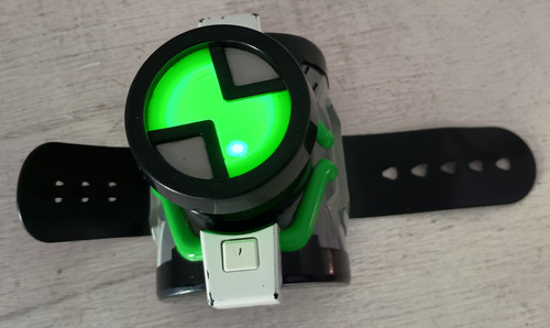 Reloj Ovmitrix Ben 10 Luz Y Sonido Playmates 2020 Verde Claro (Usado)