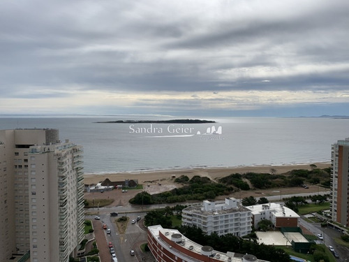 Mansa- Excepcional Pent House- Ref: 1321