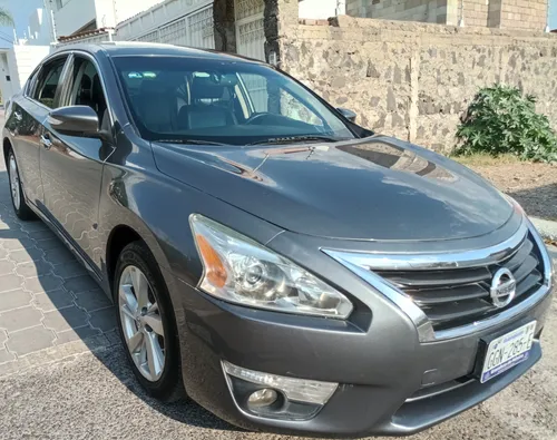 Nissan Altima 2.5 Advance Cvt