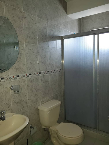 Imagen 8 de 12 de Se Alquila Apartamento En La Urb El Bosque Maracay 04144530004