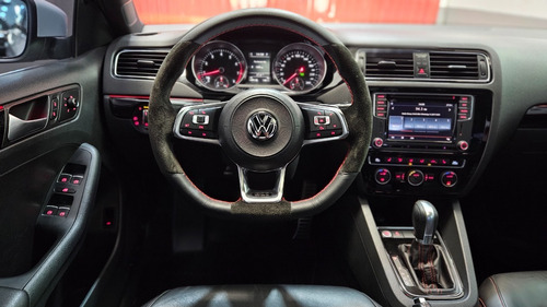 Imagen 5 de 25 de Volkswagen Vento Gli 2017 2.0 Tsi At Smart Garage