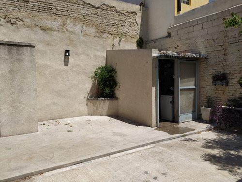 Dos Locales En Venta Sobre Av. Calchaqui