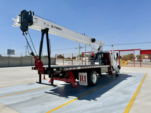 Grua Titan Terex Bt3870 De 19 Ton En Freightliner M2 2015