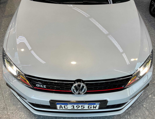 Volkswagen Vento 2.0 Gli App Connect + Vw 2018 Usados Vento