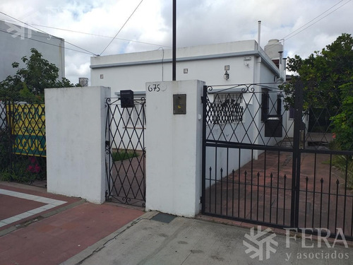Imagen 1 de 9 de Venta De Departamento Tipo Casa Ph 2 Ambientes En Bernal (11583.0)