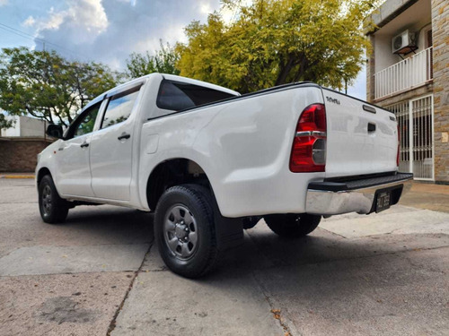 Imagen 3 de 9 de Toyota Hilux 2015 2.5 Cd Dx Pack 120cv 4x2 - H3