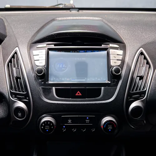 Hyundai TUCSON IX-35 GL 2.0