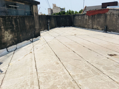 Imagen 9 de 15 de Venta Deposito En 2 Plantas Versalles