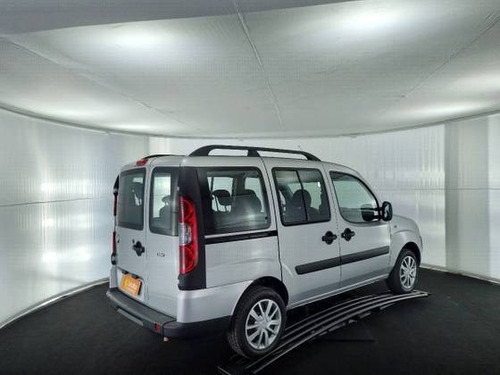 Imagem 2 de 15 de Fiat Doblò 1.8 Mpi Essence 7l 16v Flex 4p Manual