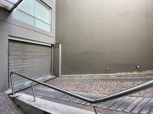 Venta - Cocheras Cubiertas En Villa Ortuzar - Permuta - Villa Urquiza - Planta Baja - Subsuelo