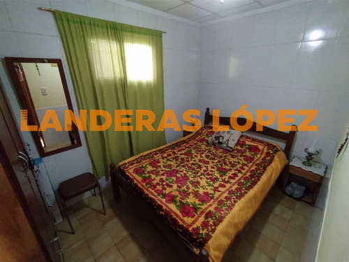 Departamento En Venta Dos Ambientes A Media Cuadra Del Mar En Mar De Ajo Primer Piso Por Escalera