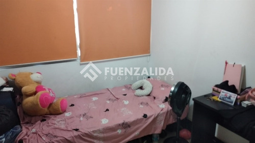 Departamento En Venta De 2 Dorm. En Santiago