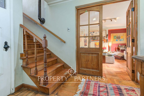 Renovada Casa Ley Pereira En Pasaje Cerrado 4d/3b