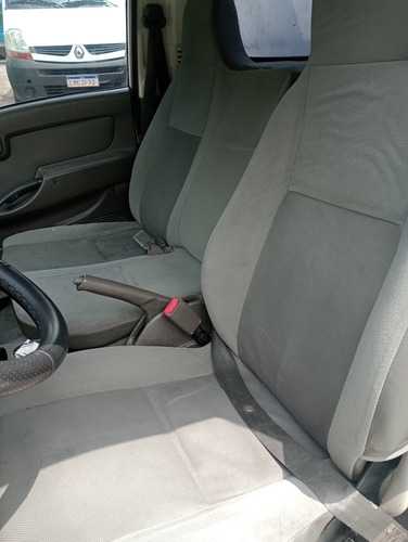 Hyundai HR 2.5 Hd Cab. Curta S/ Carroceria Tci 2p