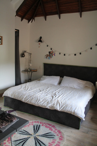 Townhouse En Venta En La Urb. Altos De Santa María. Mérida.