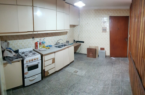 Imagen 10 de 14 de Depto 4 Amb Al Frente C Balcon - 2 Baños - Cocina Comed