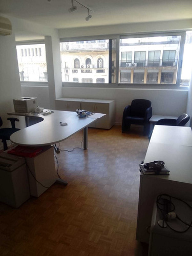 Imagen 10 de 12 de Venta Oficina O Vivienda Plaza Independencia Centro