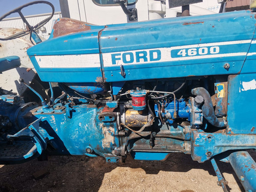 Imagen 3 de 10 de Tractor Agricola Ford 4600 4x2 59 Hp