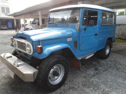 Imagem 13 de 15 de Toyota Bandeirante 1981 4 X 4 Diesel, Teto Rígido, Excelente