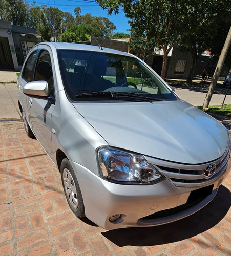 Toyota Etios 1.5 Sedan Xs