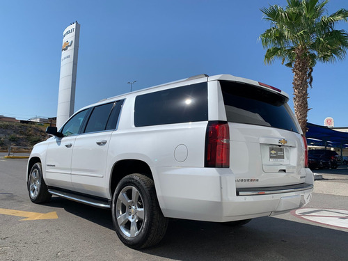Imagen 4 de 9 de Chevrolet Suburban 2019 5.3 V8 Premier Piel 2 Fila Asientos