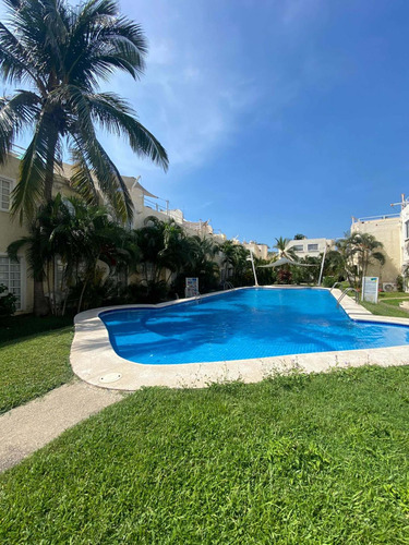 Preciosa Casa Con Vista Al Mar En Acapulco Diamante