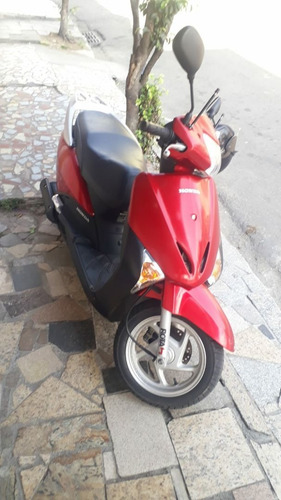 Imagem 3 de 3 de Honda Lead