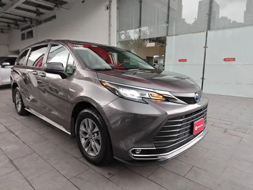Toyota Sienna 3.5 Xle At