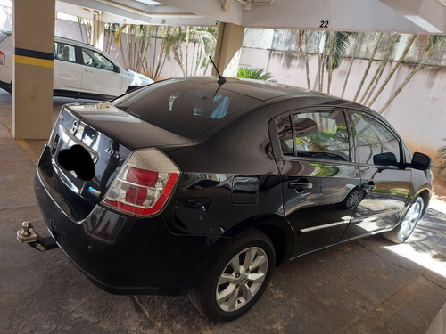 Imagem 2 de 8 de Nissan Sentra 2013 2.0 S Flex Aut. 4p