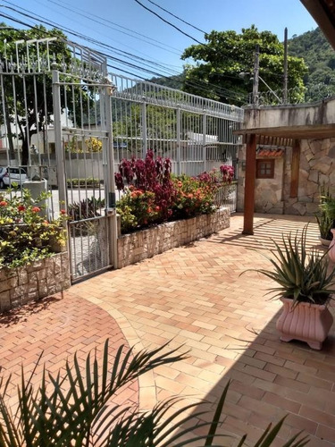 Casa Com 3 Dormitórios À Venda, 360 M² - São Francisco - Niterói/rj - Ca1040