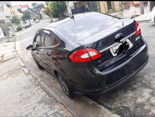 Imagem 3 de 11 de Ford Fiesta Sedan 2011 1.6 16v Se Flex 4p