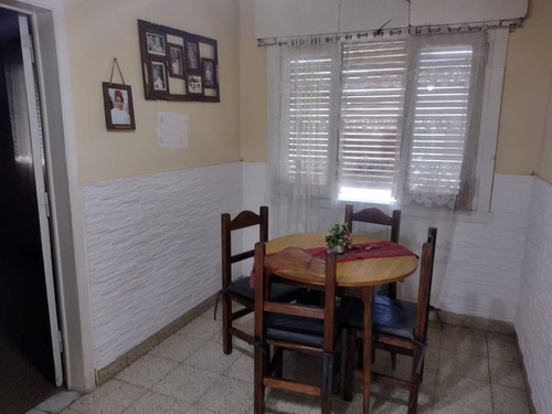 Casa Dos Dormitorios Ciudad De Azul A La Venta