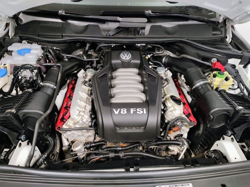 Imagen 10 de 25 de Volkswagen Touareg 4.2 V8 Premium 2017